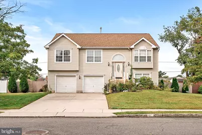 8 Thorn Briar Lane, Burlington, NJ 08016 - Photo 1