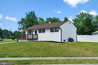 205 S Garden Boulevard, Beverly, NJ 08010 - Photo 1