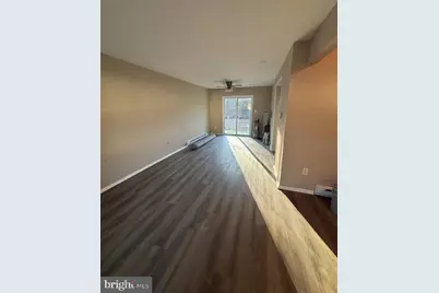 562 W Loch Lomond Drive, Sicklerville, NJ 08081 - Photo 1