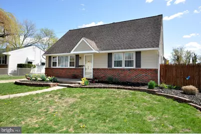 9 Pennsylvania Avenue, Somerdale, NJ 08083 - Photo 1