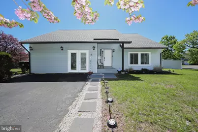 11 Eisenhower Lane, Sicklerville, NJ 08081 - Photo 1