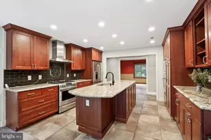 22 Holly Oak Dr, Voorhees, NJ 08043 - Photo 14