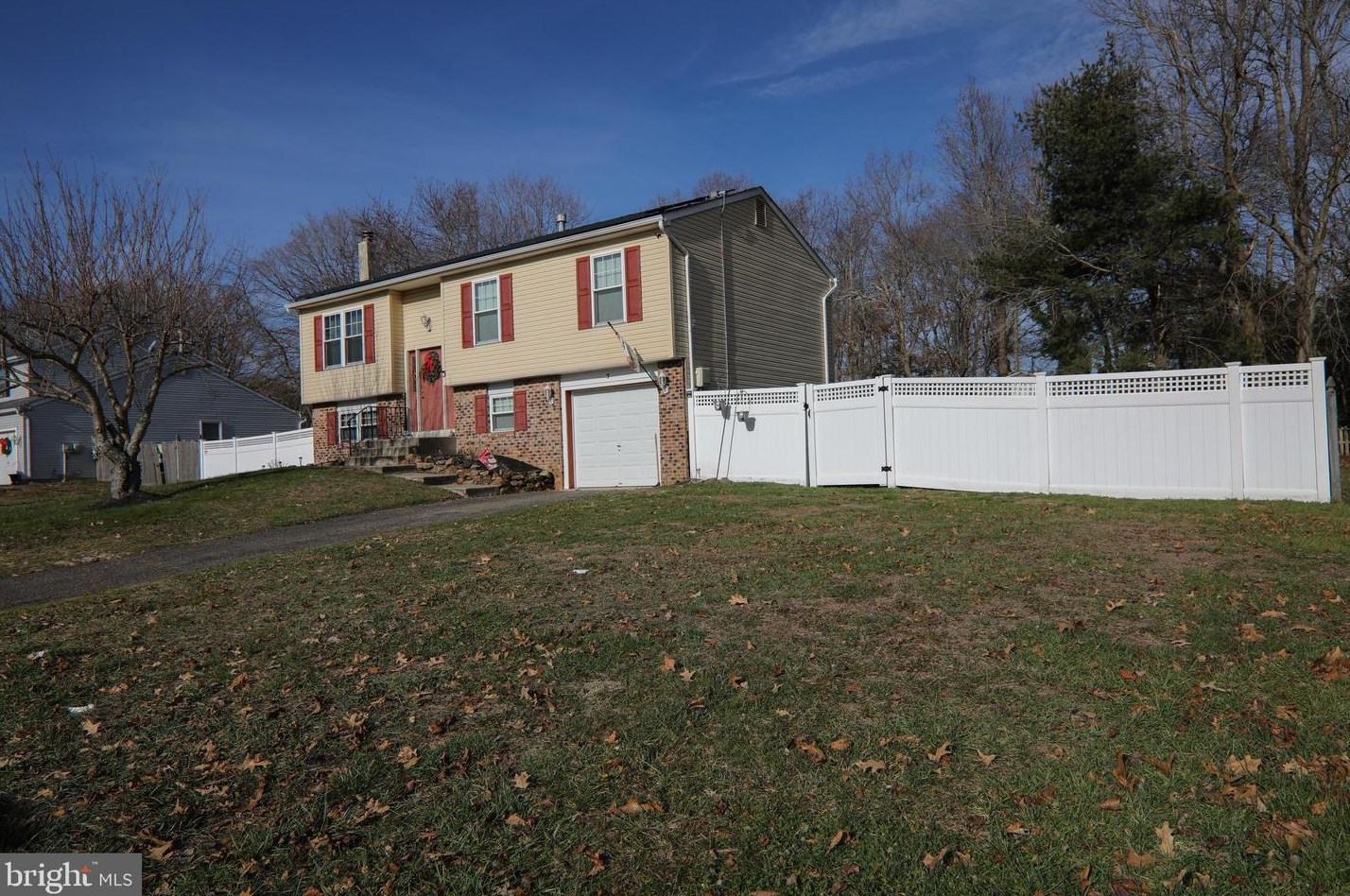 7 Hawthorne Rd, Erial, NJ 08081