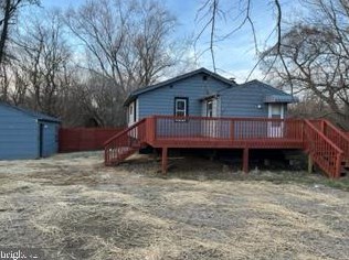 601 Roosevelt Ave, Aura NJ  08028-3358 exterior