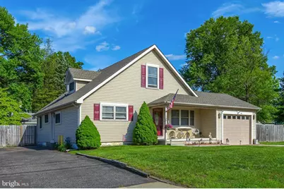 166 Queen Street, West Deptford, NJ 08086 - Photo 1