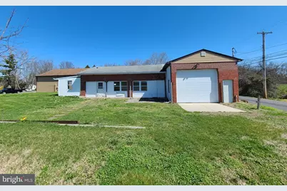 886 S Broadway, Pennsville, NJ 08070 - Photo 1