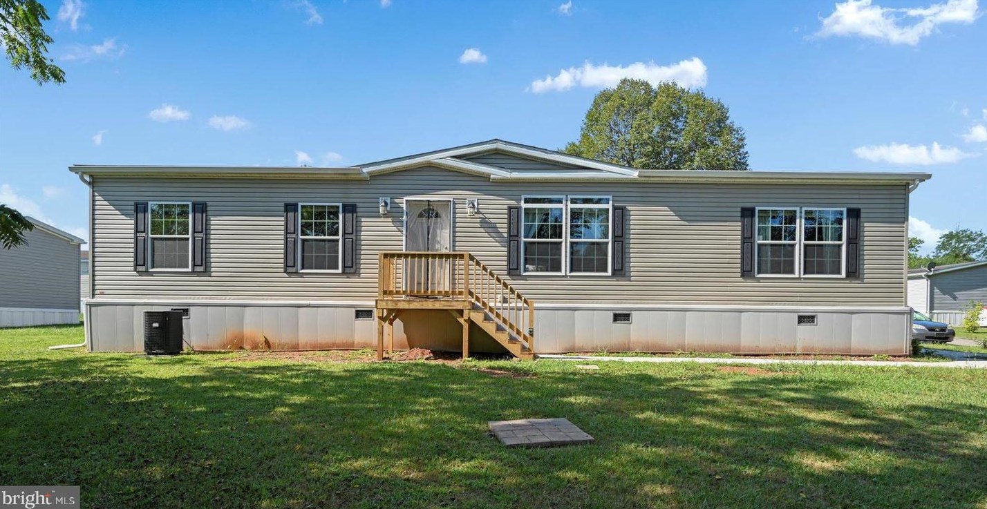 513 Bulletway, Abbottstown, PA 17301-9604