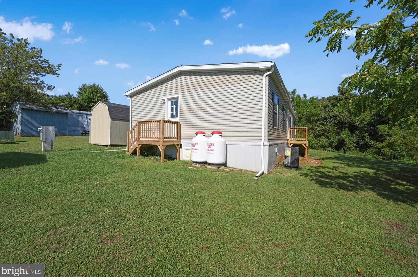 513 Bulletway, Abbottstown PA  17301-9604 exterior