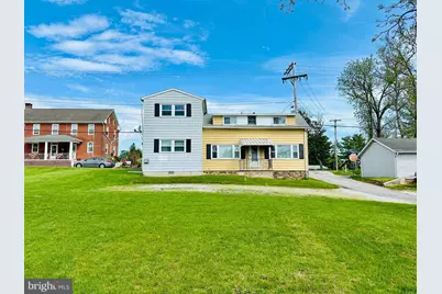 139 E Water Street, Abbottstown, PA 17301 - Photo 1