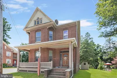 131 Hanover Street, New Oxford, PA 17350 - Photo 1