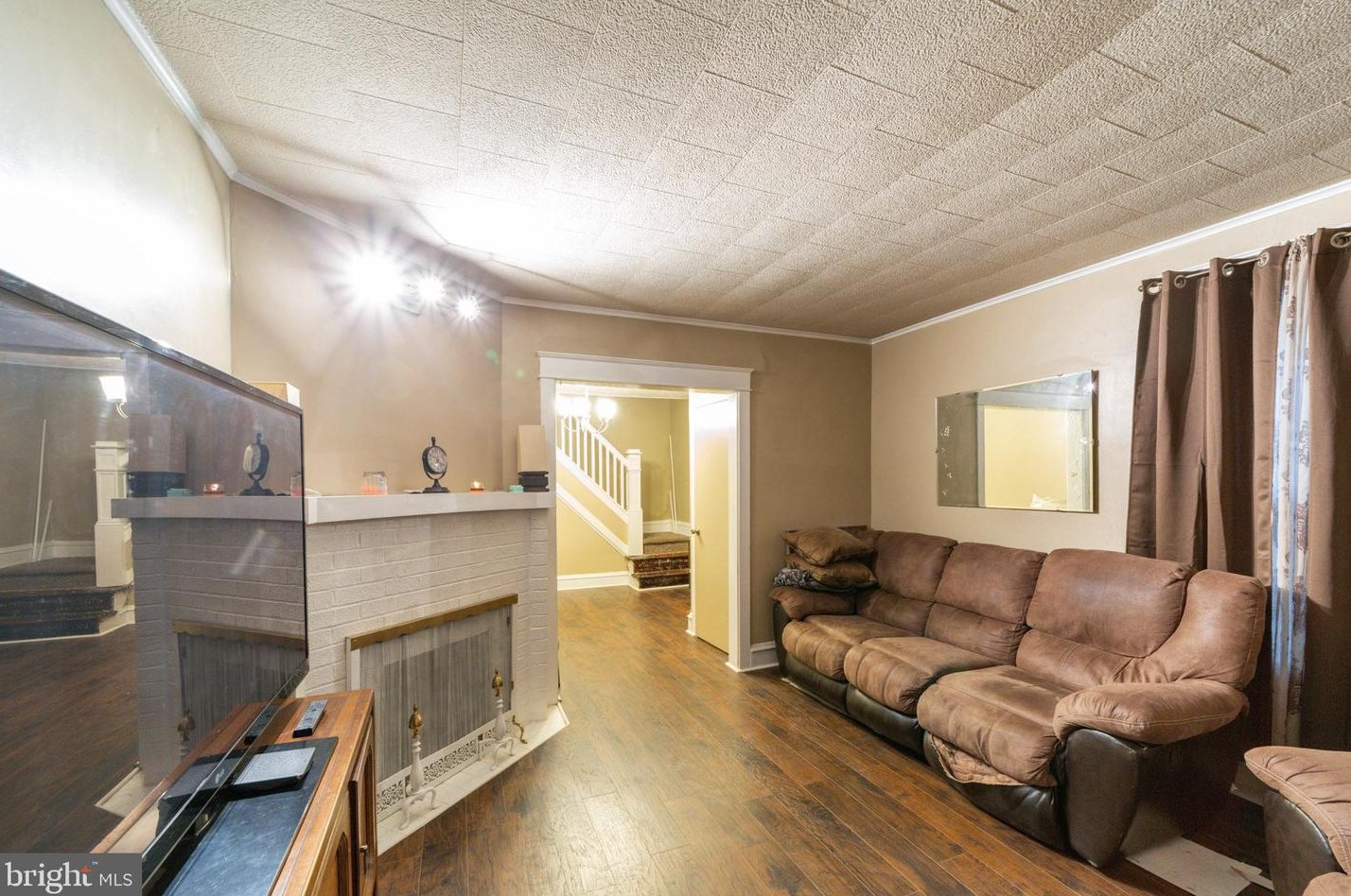 1235 Robeson St, Reading, PA 19604-2146