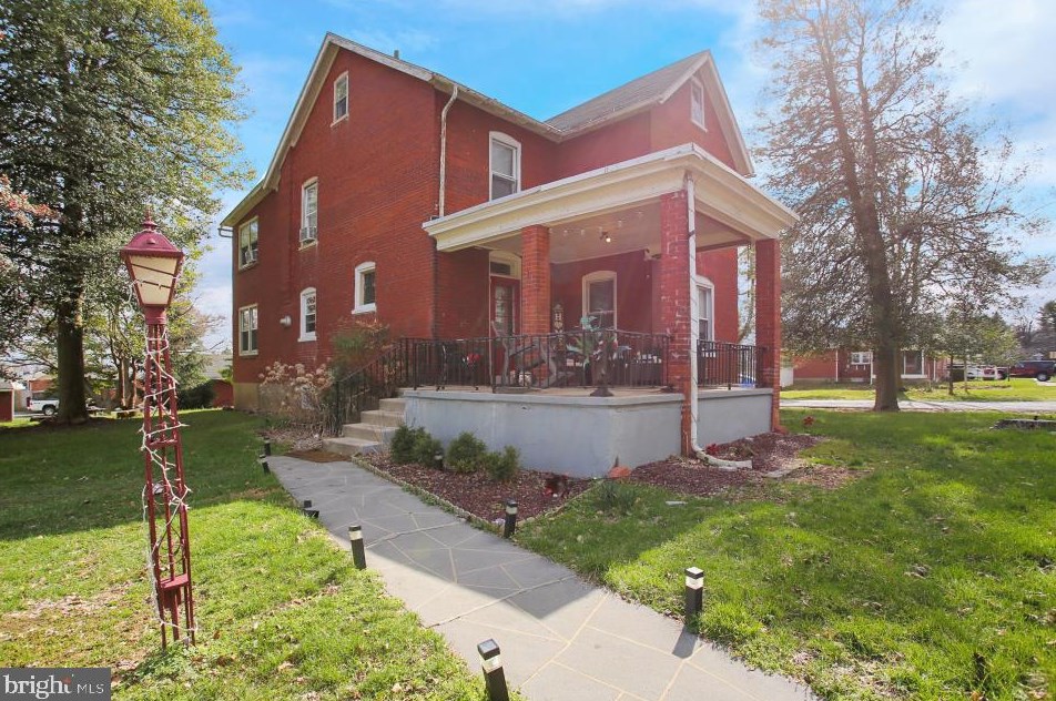 120 Bellevue Ave, Reading, PA 19605-2102