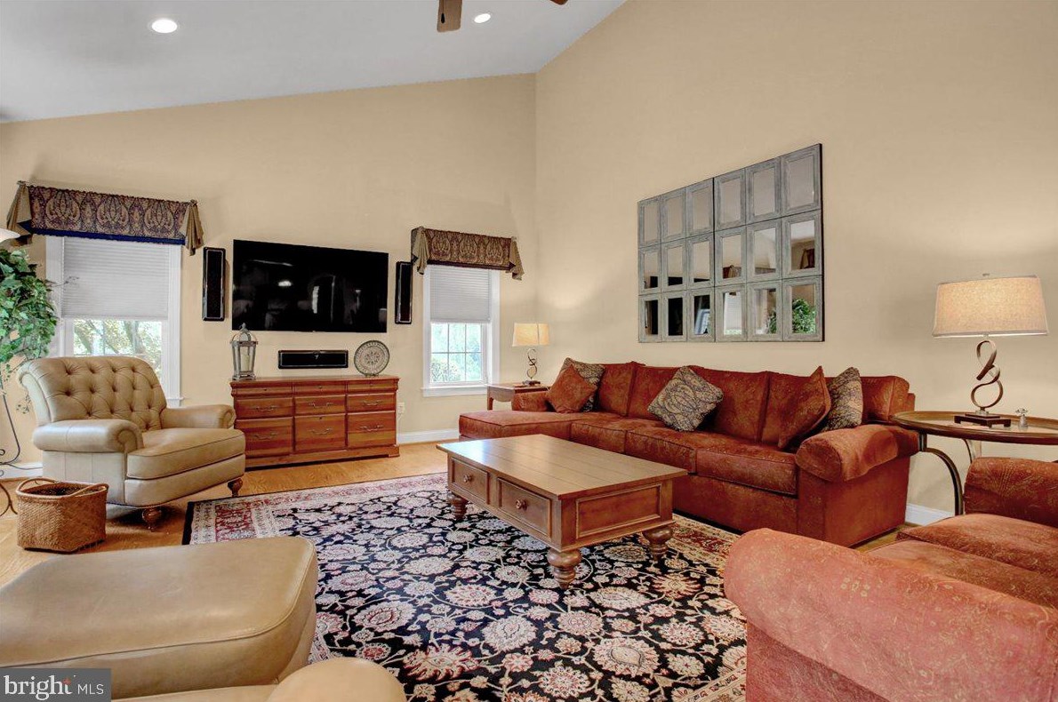 649 Madison St, Hummels Store PA 19540-1104 exterior