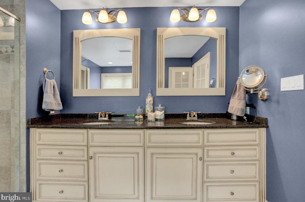 649 Madison St, Hummels Store PA 19540-1104 exterior