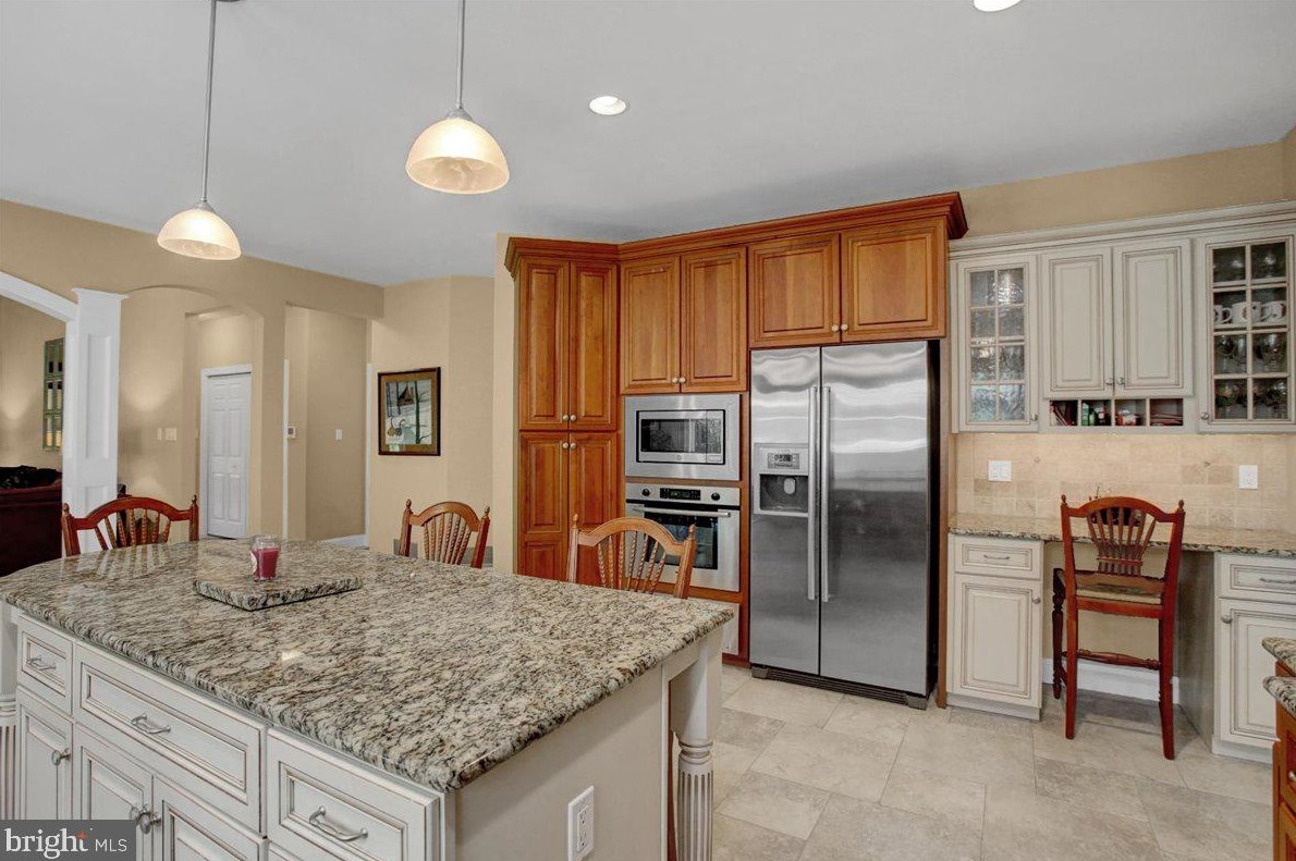 649 Madison St, Hummels Store PA 19540-1104 exterior