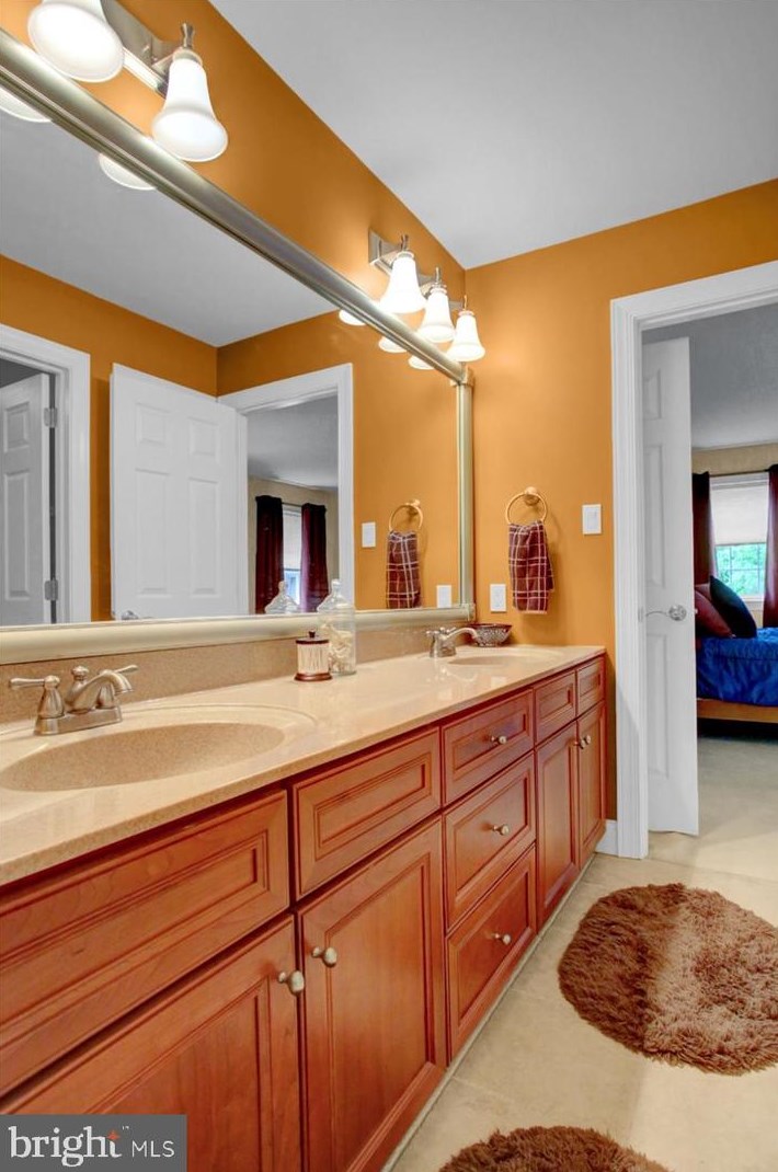 649 Madison St, Hummels Store PA 19540-1104 exterior