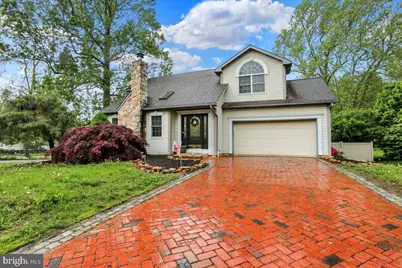 907 Pine Heights Road, Reading, PA 19605 - Photo 1