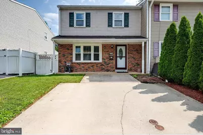 2524 Girard Avenue, Reading, PA 19609 - Photo 1