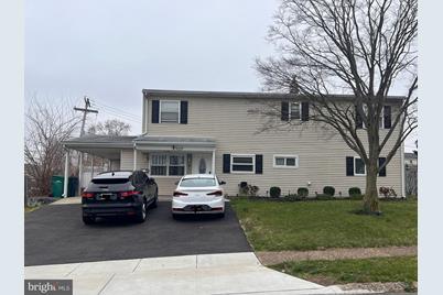 122 Idlewild Road, Levittown, PA 19057 - Photo 1