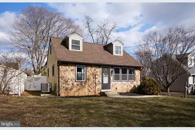 516 Avenue C, Feasterville-Trevose, PA 19053 - Photo 1