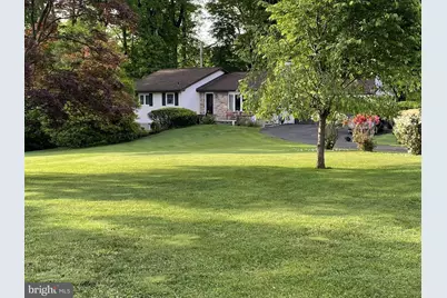 9 W Buttonwood Drive, Churchville, PA 18966 - Photo 1