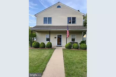 530 Avenue B, Feasterville-Trevose, PA 19053 - Photo 1