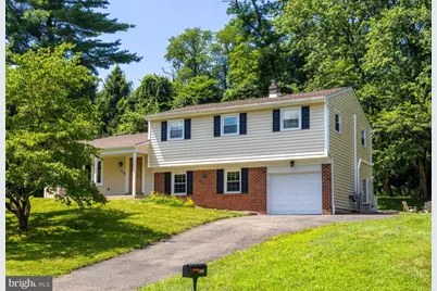 2319 Lakeview Drive, Yardley, PA 19067 - Photo 1