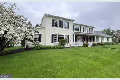 316 E Meadow Drive, Mechanicsburg, PA 17055 - Photo 1