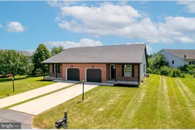 31 Larch Drive, Shippensburg, PA 17257 - Photo 1