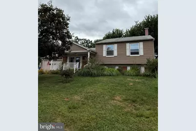 908 Derbyshire Avenue, Mechanicsburg, PA 17055 - Photo 1