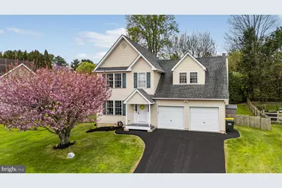 130 W Hillside Drive, Oxford, PA 19363 - Photo 1