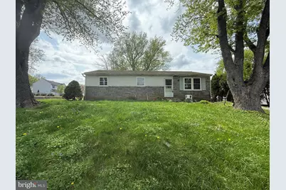 704 W Bridge Street, Parkesburg, PA 19365 - Photo 1