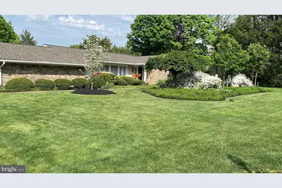 276 W 7 Stars Road, Phoenixville, PA 19460 - Photo 1