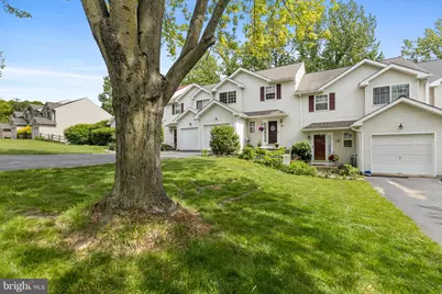 46 Pinckney Drive, Coatesville, PA 19320 - Photo 1