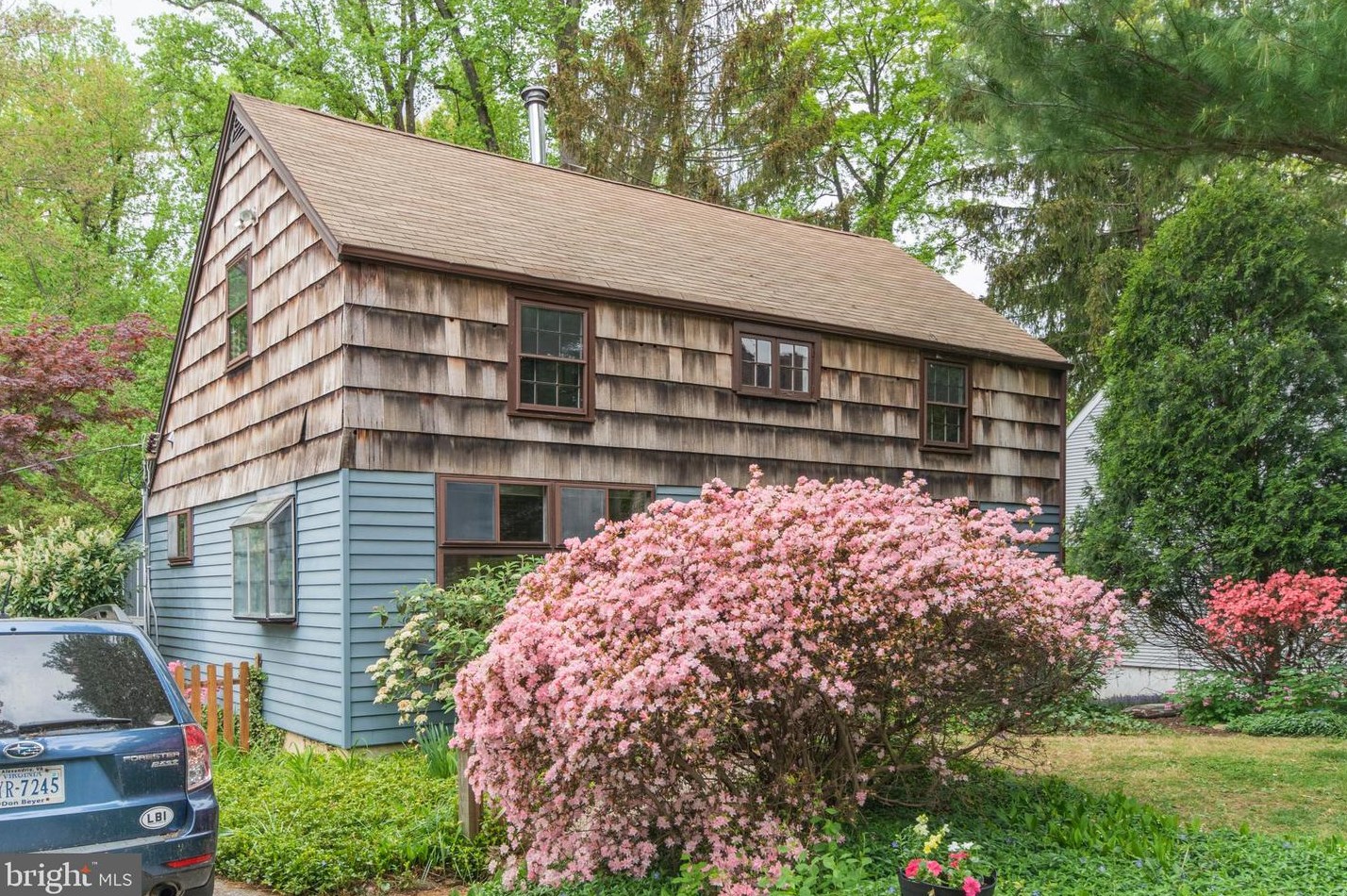 44 Eastwood Rd, Berwyn, PA 19312