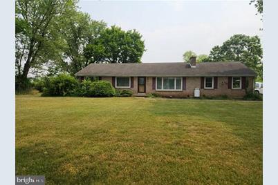 1351 Mapledale Road, Elizabethtown, PA 17022 - Photo 1