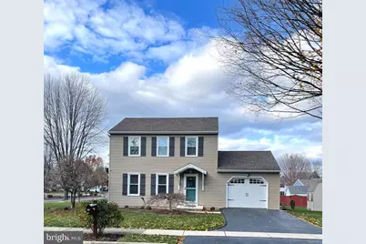 958 E Kings Way E, Hummelstown, PA 17036 - Photo 1