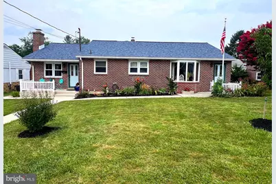 1627 E Caracas Avenue, Hershey, PA 17033 - Photo 1