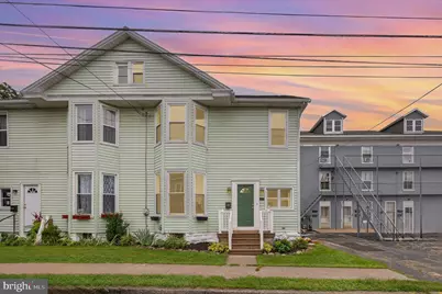 109 E 2nd Street, Hummelstown, PA 17036 - Photo 1