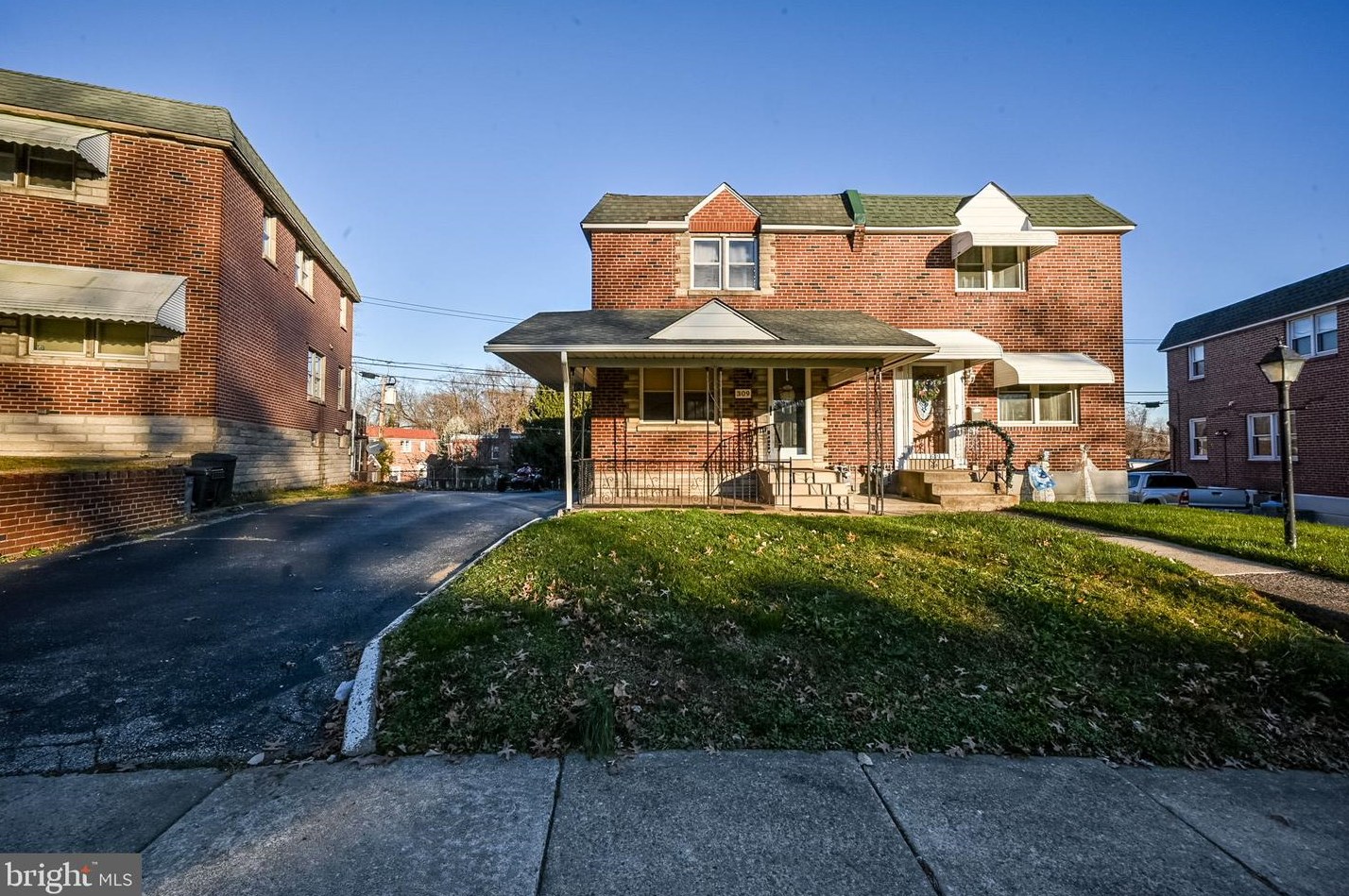 309 Laurel Rd, Sharon Hill, PA 19079
