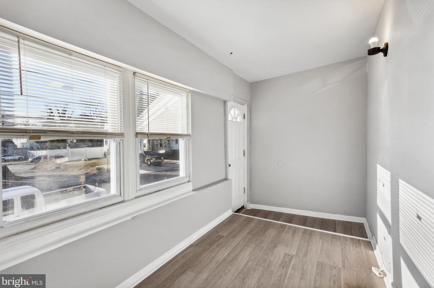 1038 Elmwood Ave, Sharon Hill, PA 19079