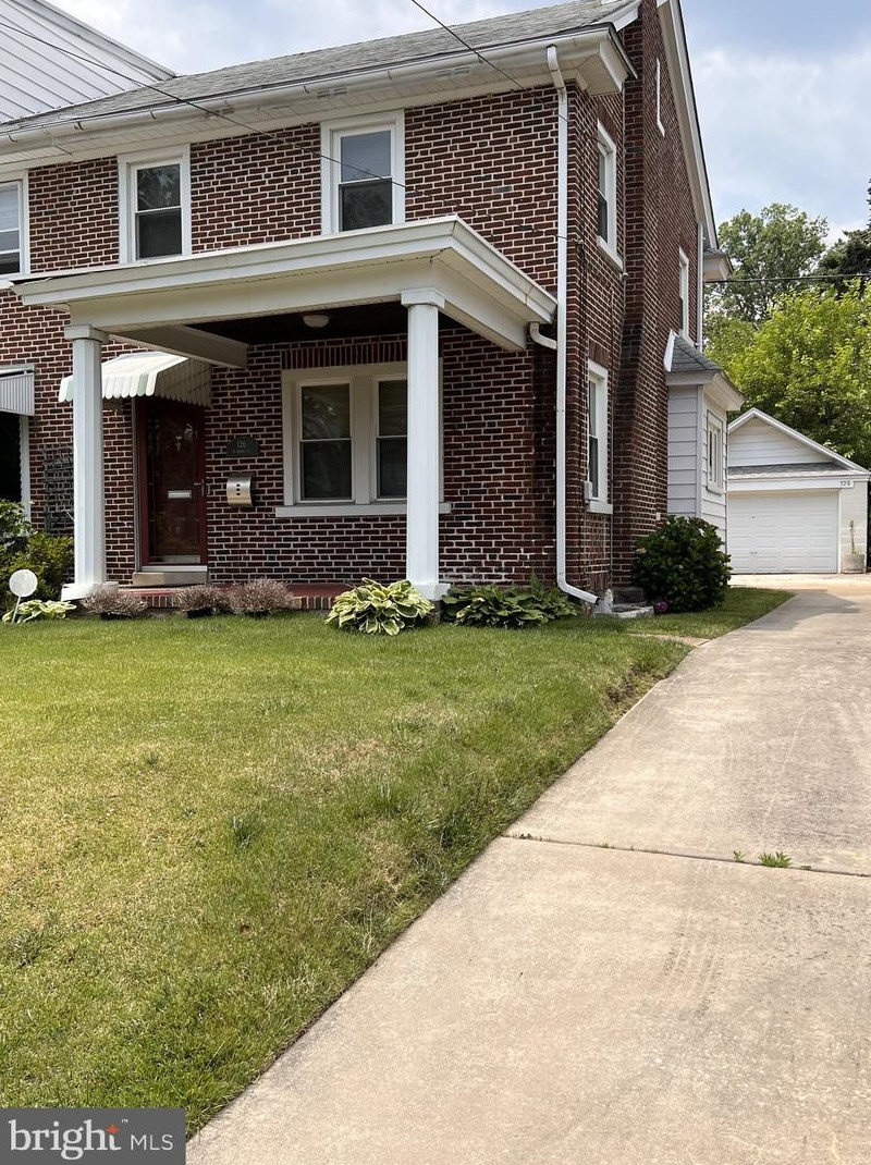 126 Mowry St, Chester PA  19013-5024 exterior