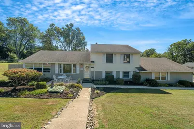 401 Cambridge Road, Brookhaven, PA 19015 - Photo 1