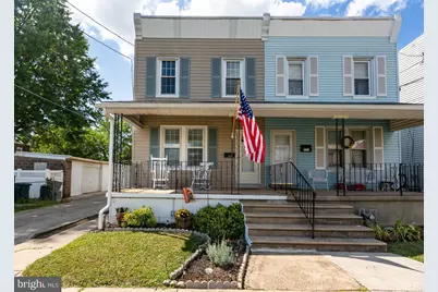 1100 Leiper Street, Crum Lynne, PA 19022 - Photo 1