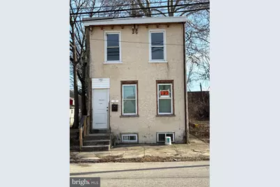 337 E 10th Street, Chester, PA 19013 - Photo 1