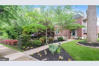 100 Lakeview Drive, Ridley Park, PA 19078 - Photo 1