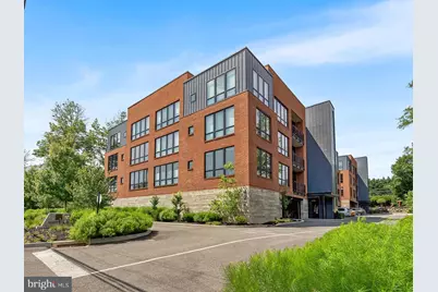 427 E Lancaster Avenue #1202, Wayne, PA 19087 - Photo 1