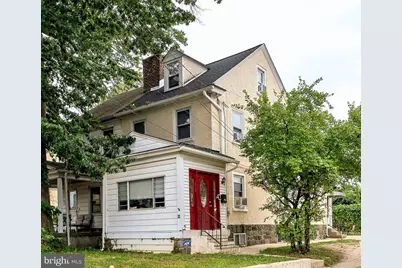 88 S Keystone Avenue, Upper Darby, PA 19082 - Photo 1