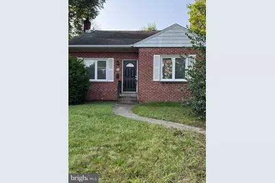 74 W Essex Avenue, Lansdowne, PA 19050 - Photo 1