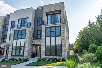 367 W Horseshoe Trail, Newtown Square, PA 19073 - Photo 1